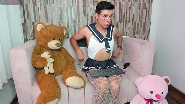 Snapshot of Miissy_ chatting on 05.12.26 Miissy online show from 05.12.26