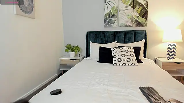 Snapshot of AgathaBloom_ chatting on 02.27.26 AgathaBloom online show from 02.27.26