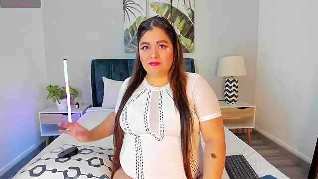 Snapshot of AgathaBloom_ chatting on 02.28.26 AgathaBloom online show from 02.28.26