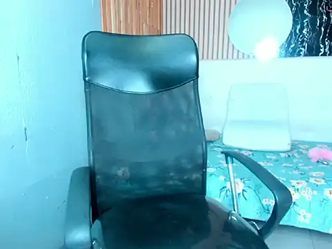 Jhoselinee online show from 02.20.26