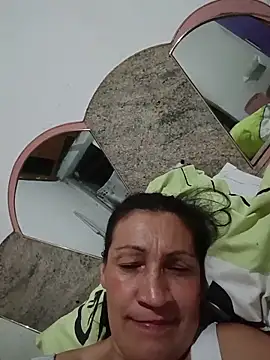 Snapshot of Layla_Zaid chatting on 04.18.26 Layla Zaid online show from 04.18.26