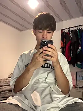 Snapshot of Gatito_gg chatting on 03.04.26 Gatito gg online show from 03.04.26