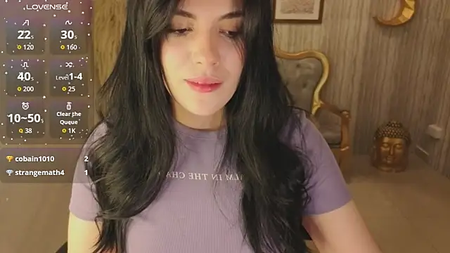 Snapshot of caroline_1s chatting on 04.10.26 caroline 1s online show from 04.10.26