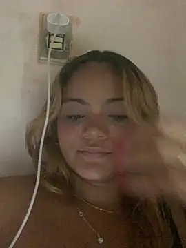 Snapshot of ayla0881 chatting on 02.21.26 ayla0881 online show from 02.21.26