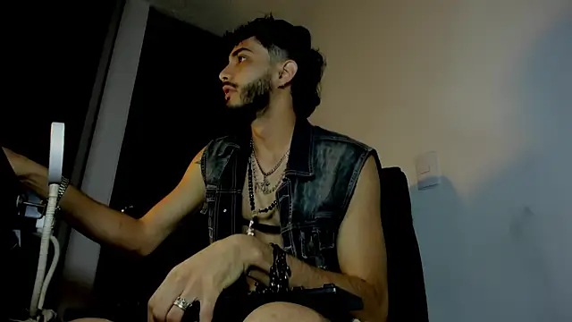 Snapshot of LovexJuxn8 chatting on 02.24.26 LovexJuxn8 online show from 02.24.26