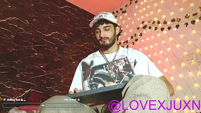 LovexJuxn8 online show from 05.05.26