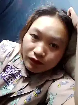 Snapshot of bany-lee chatting on 05.06.26 bany-lee online show from 05.06.26