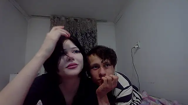 Snapshot of MegaanCollins chatting on 04.15.26 MegaanCollins online show from 04.15.26