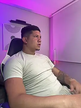  robertobaggioo online show from 04.12.26