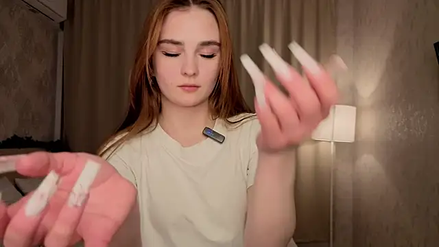 Snapshot of TessieFigge chatting on 02.27.26 TessieFigge online show from 02.27.26