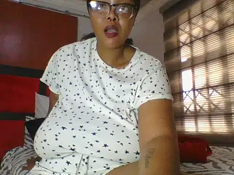 Snapshot of ShantelBootyBoobs chatting on 02.23.26 ShantelBootyBoobs online show from 02.23.26