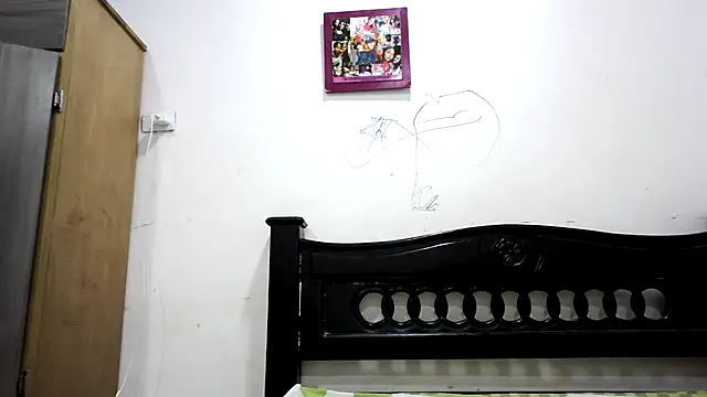 PerlaCurvasgrandes online show from 02.26.26