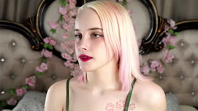 KirstinMcgeady online show from 04.03.26