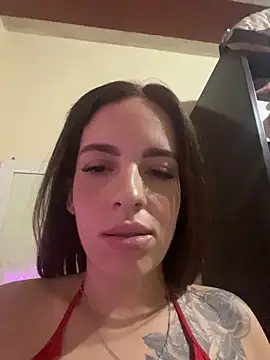 Snapshot of Larinhap chatting on 03.10.26 Larinhap online show from 03.10.26