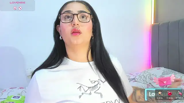 Curvy sweet online show from 02.25.26