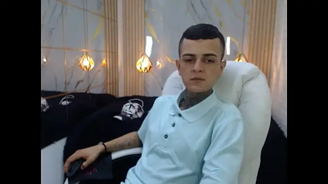 Snapshot of benjamin_anthony chatting on 02.19.26 benjamin anthony online show from 02.19.26