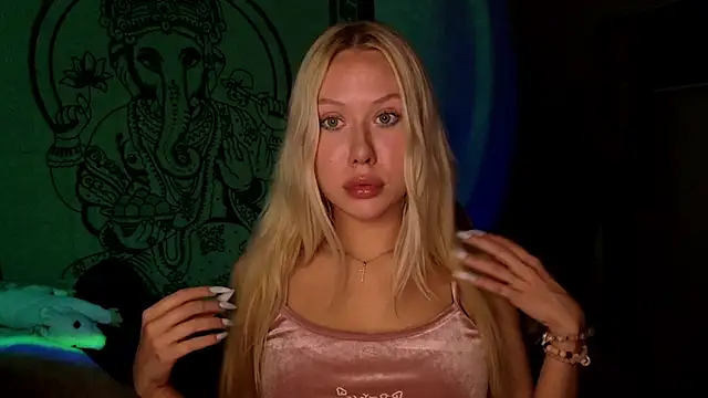 Snapshot of pureeangel chatting on 02.23.26 pureeangel online show from 02.23.26