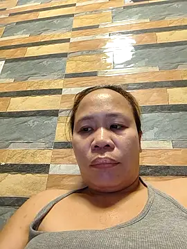 Snapshot of squirtshantal chatting on 02.08.26 squirtshantal online show from 02.08.26