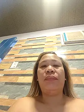 Snapshot of squirtshantal chatting on 02.28.26 squirtshantal online show from 02.28.26