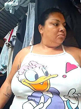 Snapshot of Juli_Powl chatting on 02.15.26 Juli Powl online show from 02.15.26