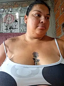 Juli Powl online show from 03.03.26