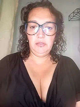  Saraqueen online show from 04.09.26