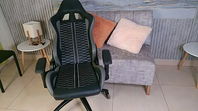 Abby18  online show from 02.27.26