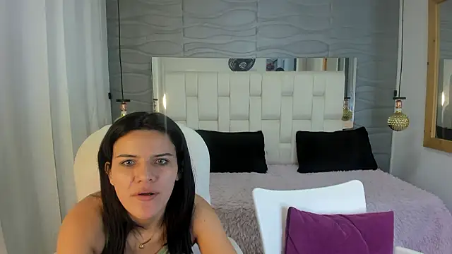 Snapshot of Veyra_sereny chatting on 03.20.26 Veyra sereny online show from 03.20.26