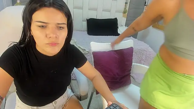 Snapshot of Veyra_sereny chatting on 03.23.26 Veyra sereny online show from 03.23.26