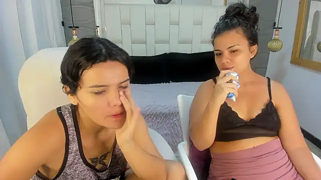 Snapshot of Veyra_sereny chatting on 03.24.26 Veyra sereny online show from 03.24.26