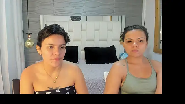 Snapshot of Veyra_sereny chatting on 04.03.26 Veyra sereny online show from 04.03.26