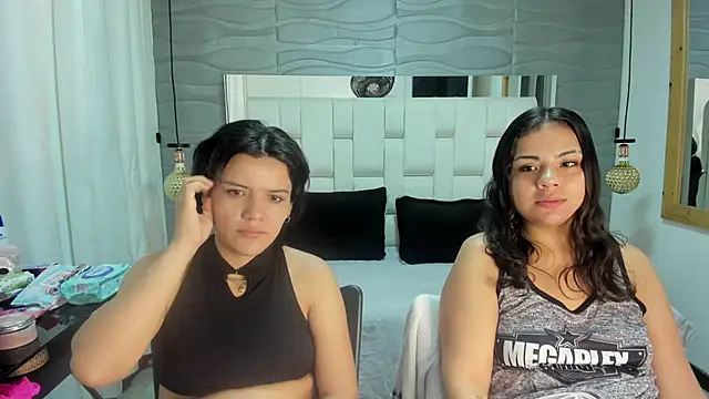 Snapshot of Veyra_sereny chatting on 04.07.26 Veyra sereny online show from 04.07.26