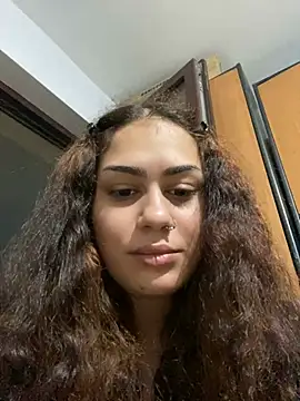 Snapshot of SweetAisha00 chatting on 02.12.26 SweetAisha00 online show from 02.12.26