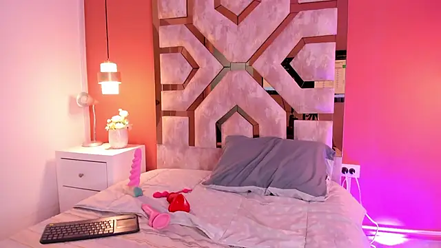 Snapshot of Justmia69 chatting on 02.14.26 Justmia69 online show from 02.14.26