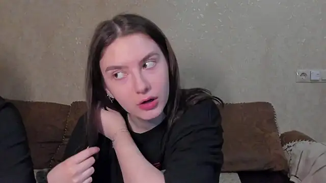 Snapshot of love_lina_muuur chatting on 02.24.26 love lina muuur online show from 02.24.26