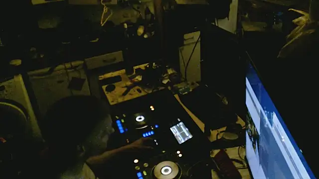 BISLETJE1980 online show from 02.21.26