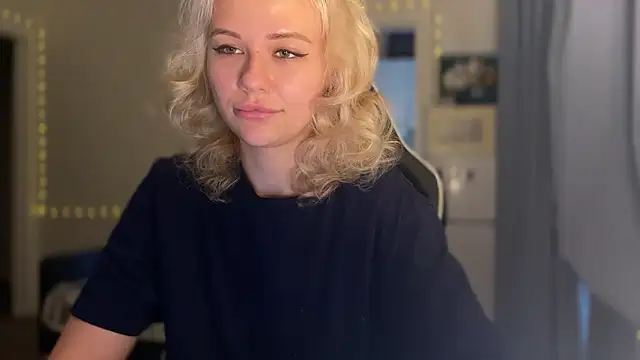 Leylia Lily online show from 03.11.26