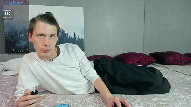 Snapshot of Erick_Wilson chatting on 03.03.25 Erick Wilson online show from 03.03.25