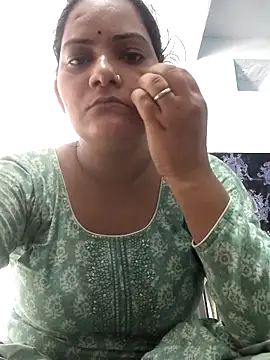Snapshot of Anushka_Singh0 chatting on 06.11.26 Anushka Singh0 online show from 06.11.26