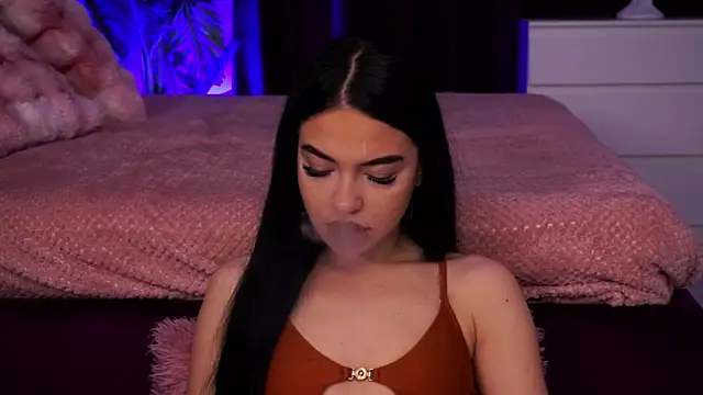 SashaLorrenz online show from 04.11.26