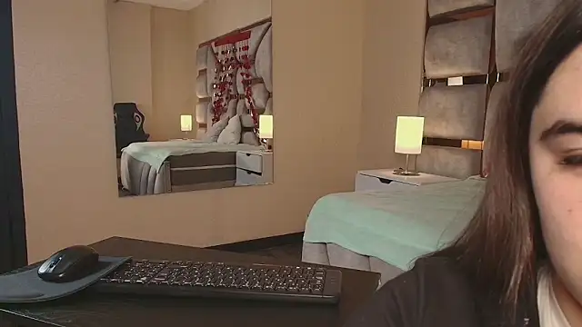 Snapshot of Anya_Volker chatting on 03.02.26 Anya Volker online show from 03.02.26