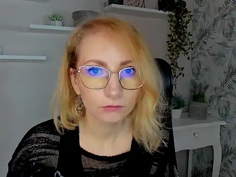 CinderellaMoon online show from 02.23.26