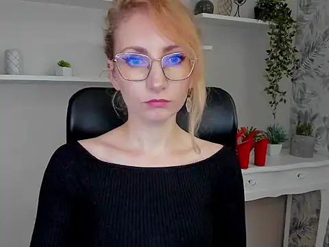 CinderellaMoon online show from 02.27.26