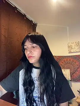 Snapshot of Abril_Thompson221 chatting on 06.27.26 Abril Thompson221 online show from 06.27.26