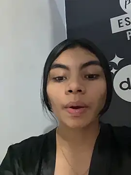 Snapshot of eimmy__skinny chatting on 05.15.26 eimmy skinny online show from 05.15.26
