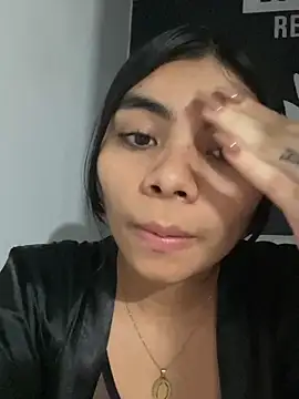 Snapshot of eimmy__skinny chatting on 05.16.26 eimmy skinny online show from 05.16.26