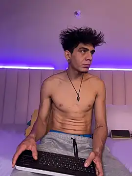 abrilandjulian online show from 04.08.26