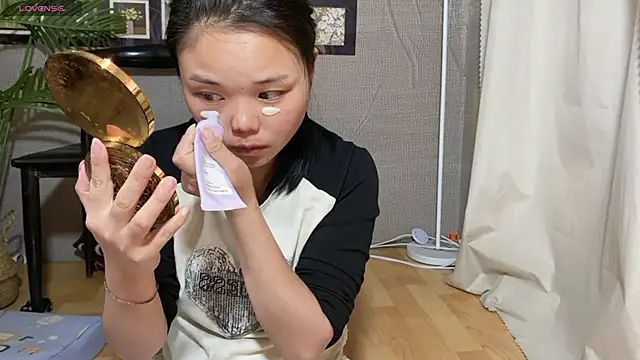 Snapshot of xiaosu22 chatting on 04.06.26 xiaosu22 online show from 04.06.26