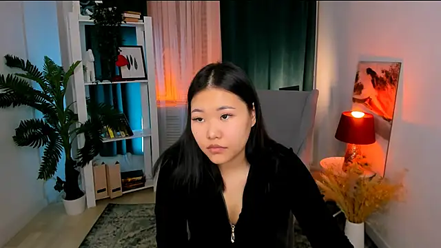 YunaArai online show from 02.26.26