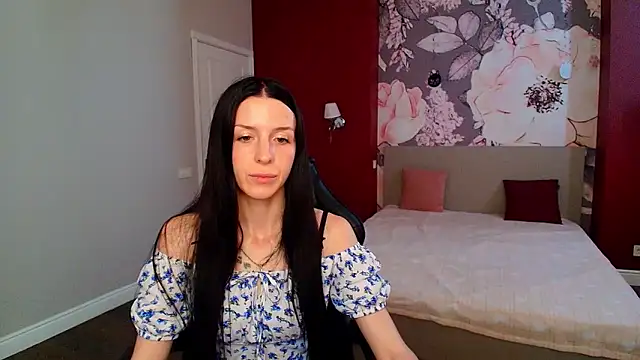 Snapshot of NoirDiva chatting on 06.10.26 NoirDiva online show from 06.10.26